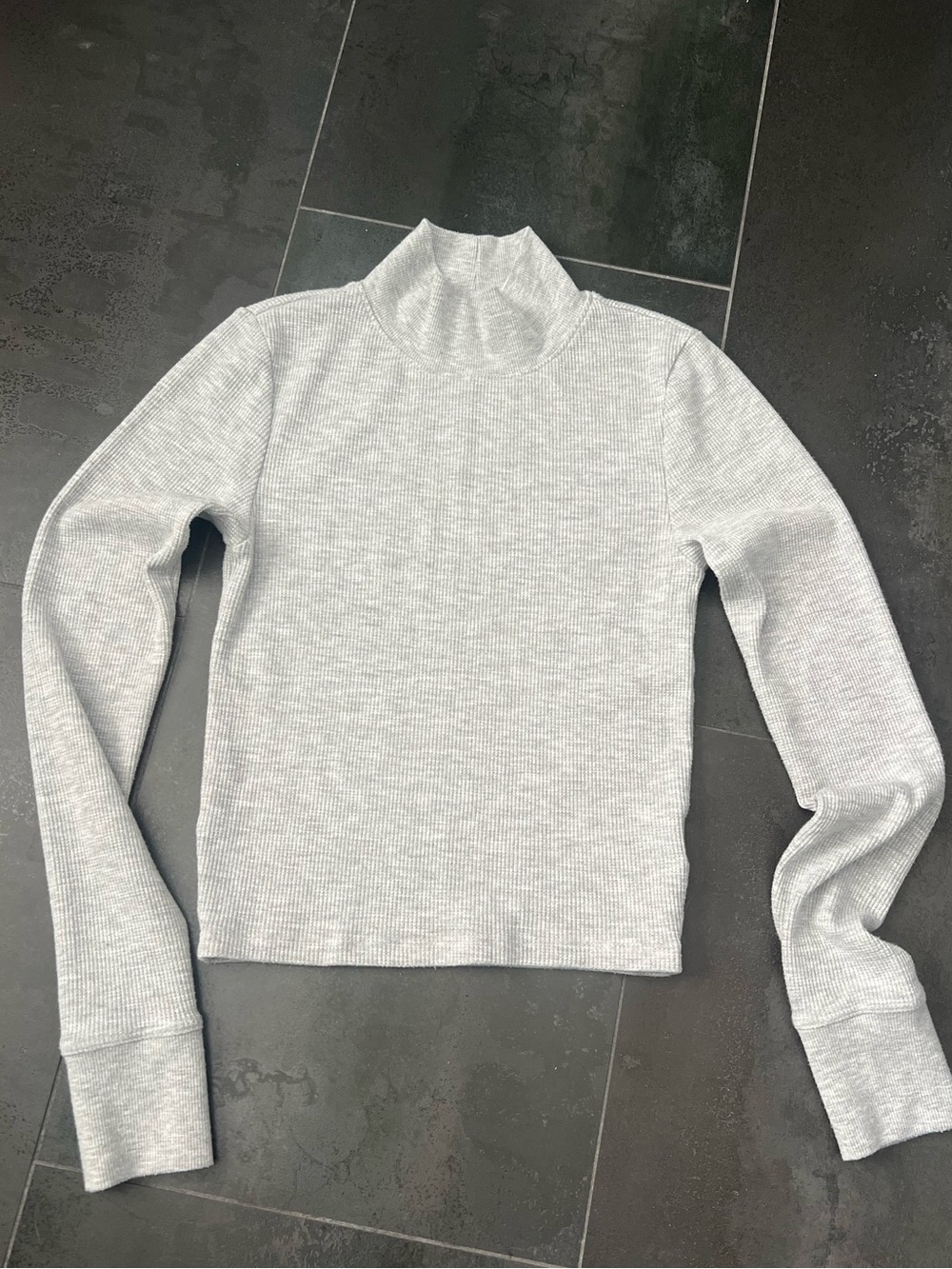 American Eagle Ribbed Mock Neck Long Sleeve Crop Top, Light Gray, Size S